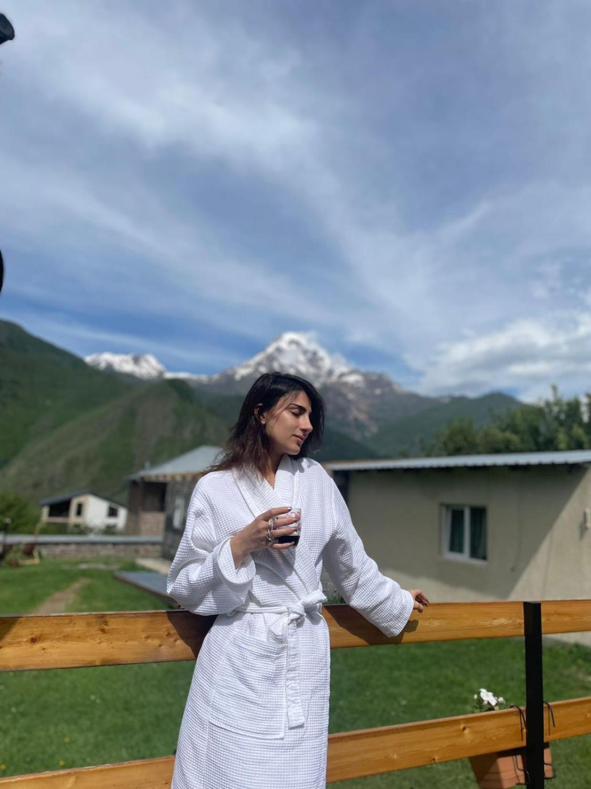 Guest House Elguja Qushashvili Kazbegi Eksteriør billede